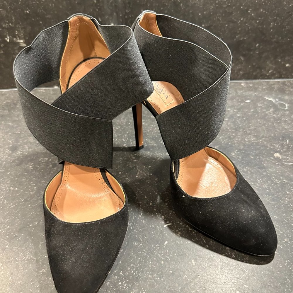 ALAIA Suede elastic strap stilettos pumps size